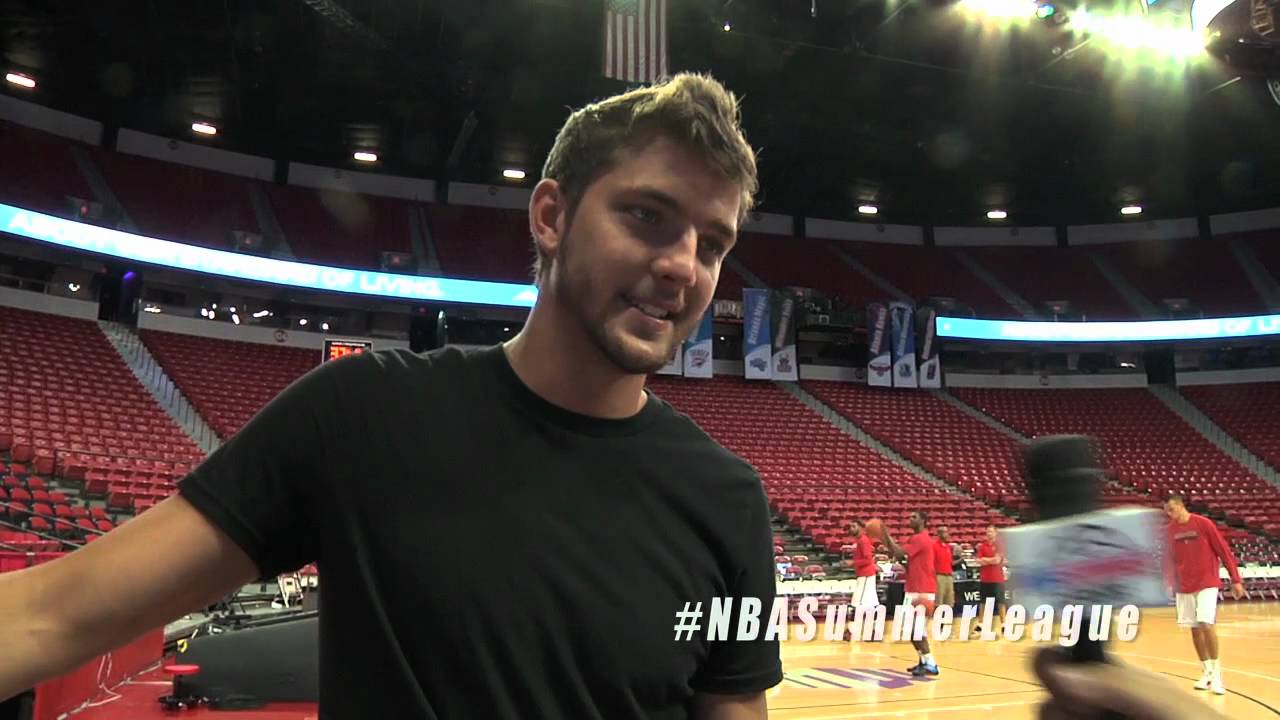 Chandler Parsons of the Houston Rockets reveals his favorite app at the 2012 NBA Summer League