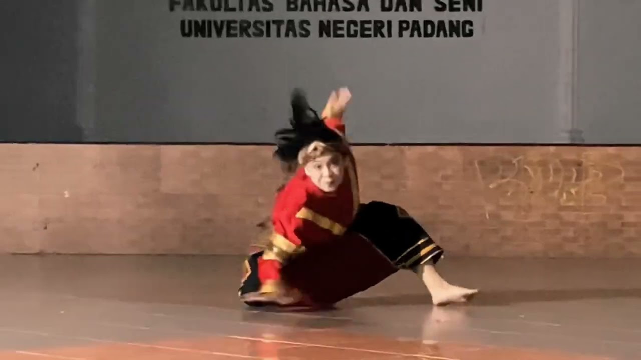 TARI PIRIANG RAMPAK BARAPI