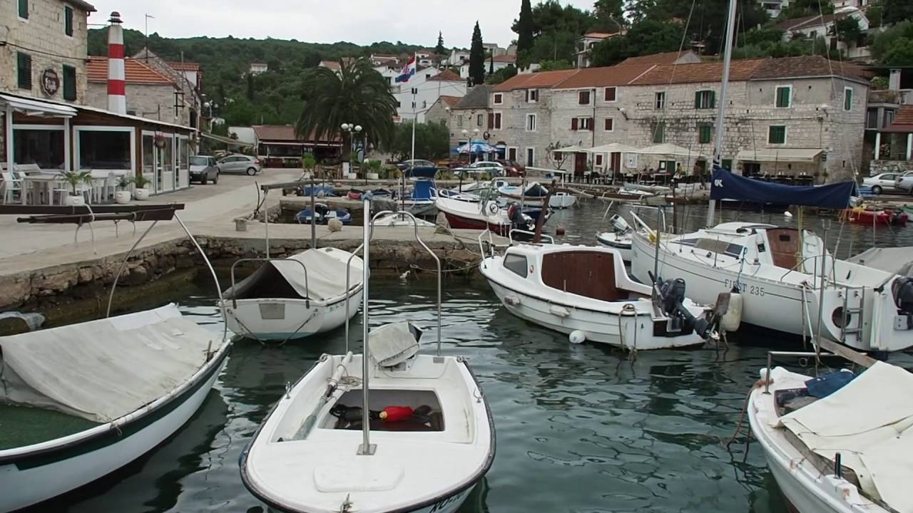 Sailing Croatia 2 Maslinica (Island of Solta)