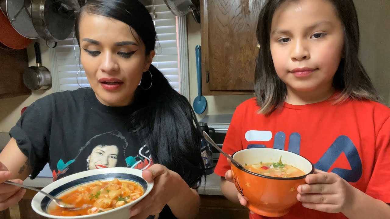 How to make bomb menudo
