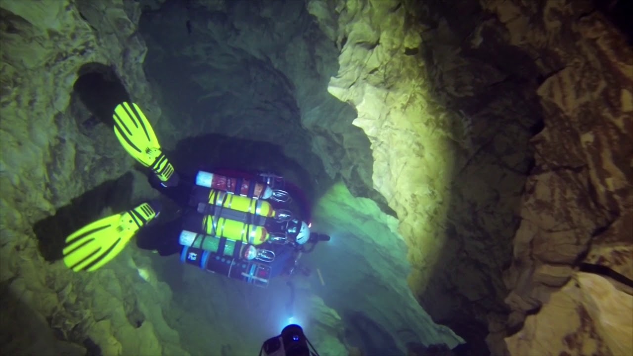 Plongée dans la Grotte de Thaïs