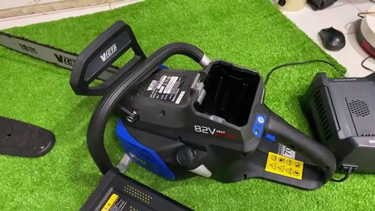 Cưa xích pin VICTA .82v pin 2AH sạc.lh:0938310677 duy  anh chị cần ket bạn zalo biết thêm chi t