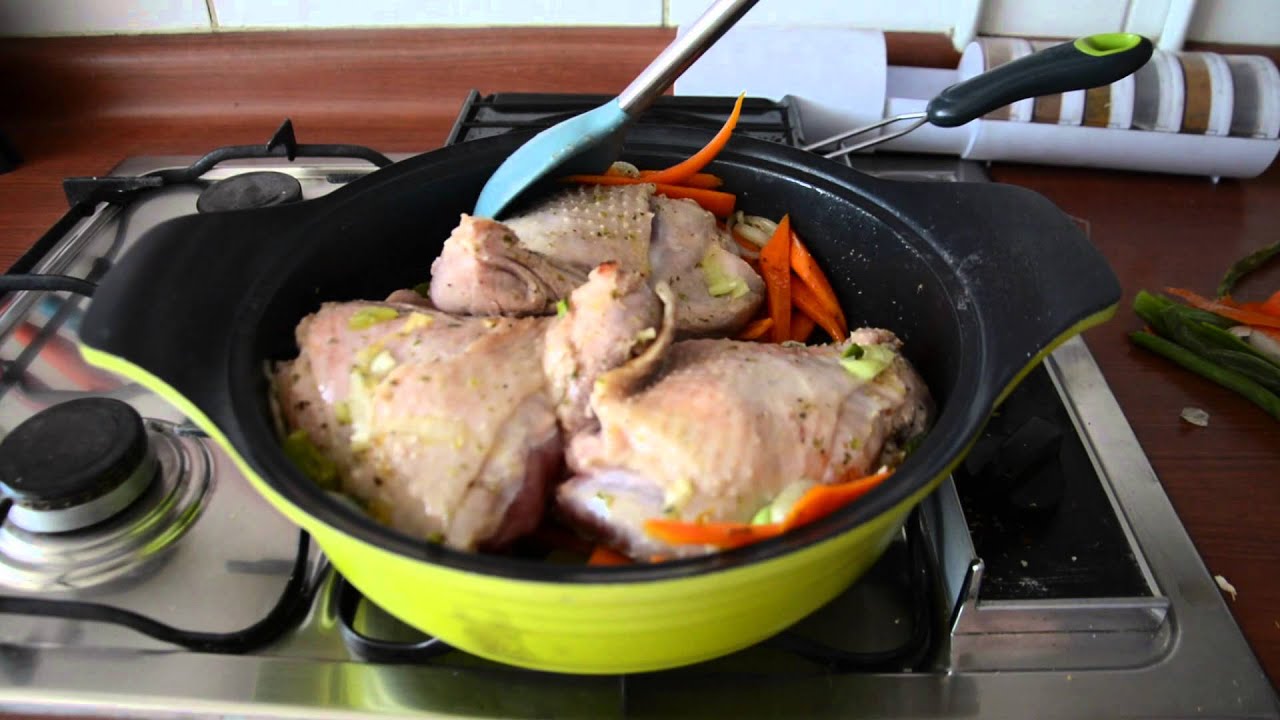¿Cómo cocinar pavo al jugo? Spanish with lame english subtitles.