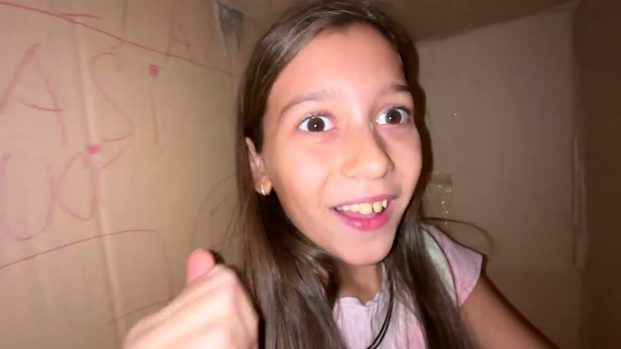😱  V-AȚI ASCUNSELEA ÎN CUTII EXTREM CHALLENGE 🚨 FILM