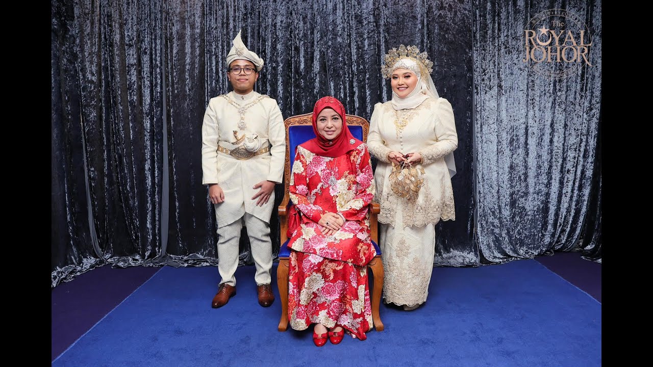 MAJLIS PERKAHWINAN ANAK PRAMUSAJI ISTANA DISERIKAN DENGAN KEBERANGKATAN KELUARGA DIRAJA JOHOR