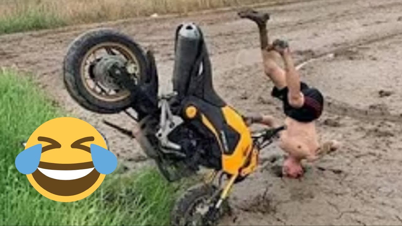 Las Mejores Ca&iacute;das Graciosas del 2025 😂 Video de Risa Extremo #9