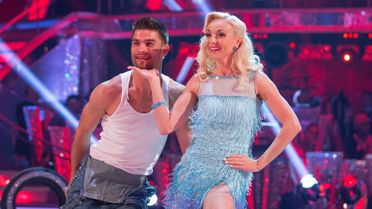 Helen George & Aljaz Skorjanec Cha Cha to 'Uptown Girl' - Strictly Come Dancing: 2015