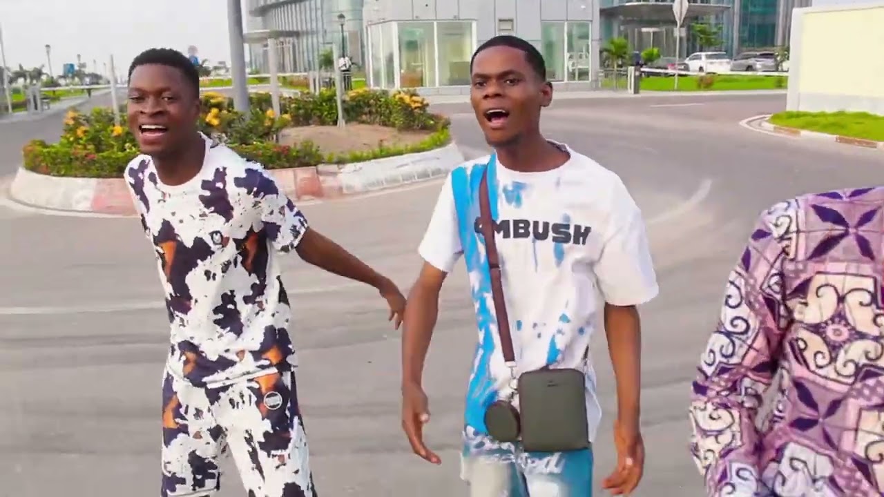 BMC KING FT ELFRID3XSTAR_MOKILI TOUR A TOUR_CLIP OFFICIEL 