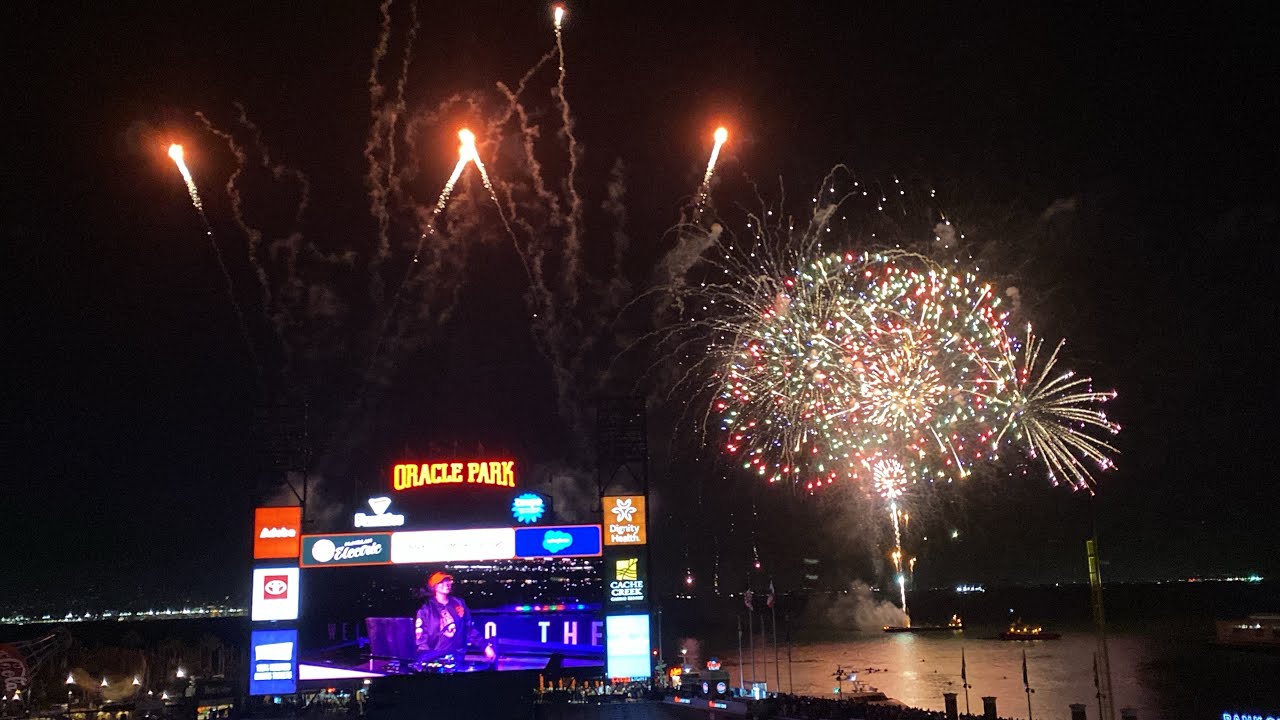 San Francisco Giants Fireworks Night Oracle Park 4/26/24