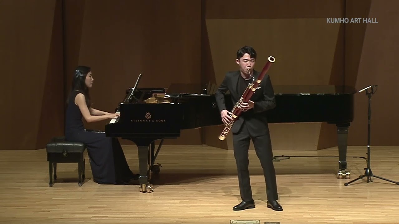 [금호영아티스트] G. P. Telemann Sonata for Bassoon and Continuo in f minor, Seokjin Ahn (안석진)