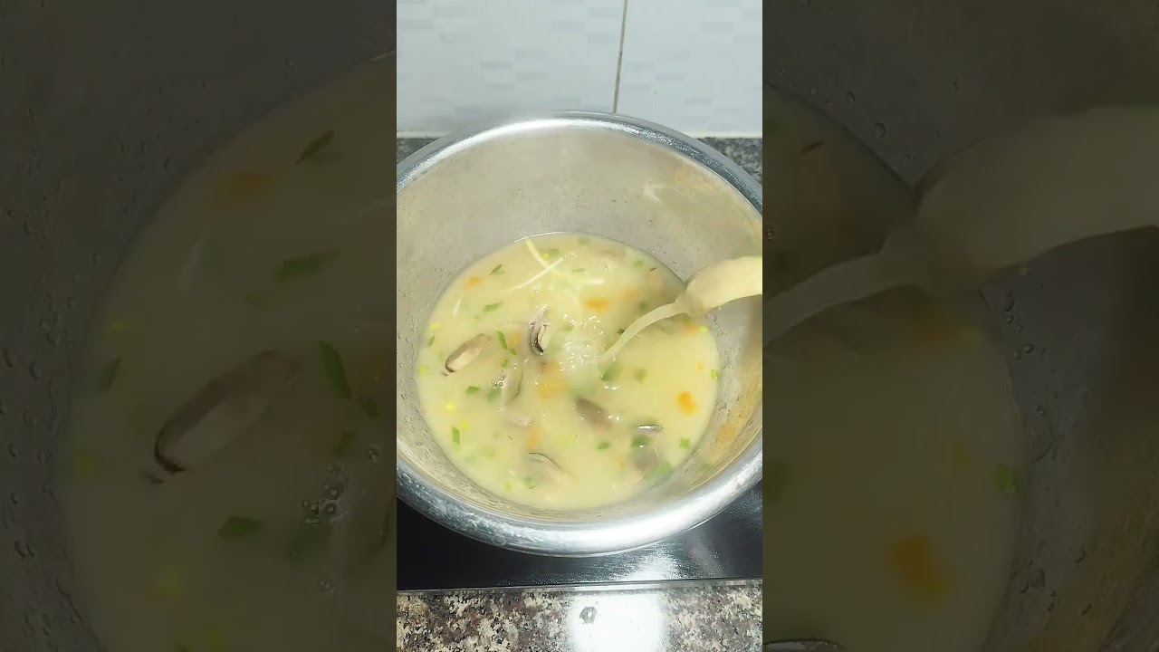 Cháo gà tre mua sẵn 