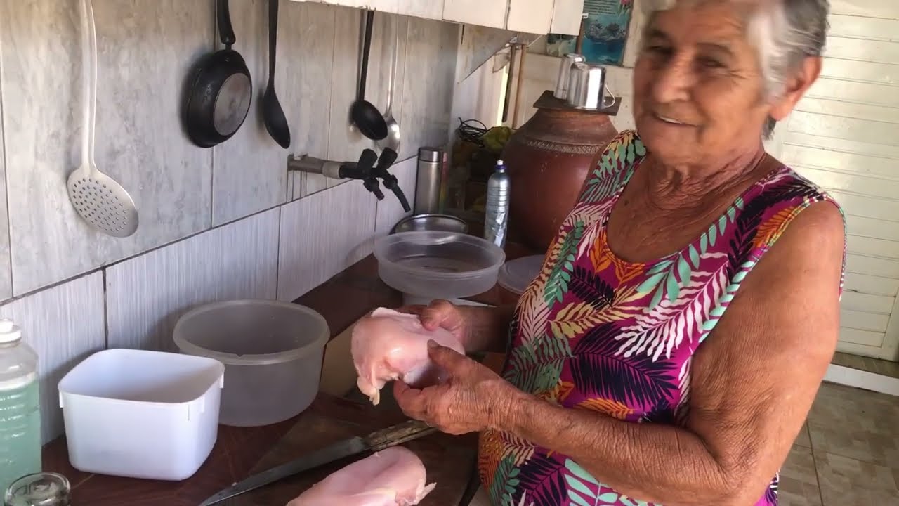 AJEITEI O REMEDIO DA SEMENTE DA ABOBORA + MOSTREI O PE DE GRAVIOLA E AJEITEI O PEITO DE FRANGO