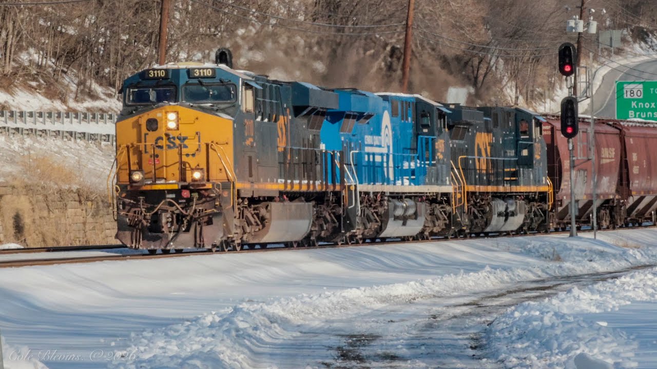 CSX M416 and G099 at Weverton along the Cumberland Sub