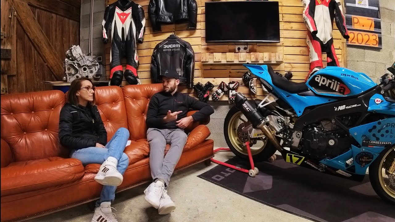 Commencer la compétition moto en First Race Cup 👉 On répond à vos questions ⁉️