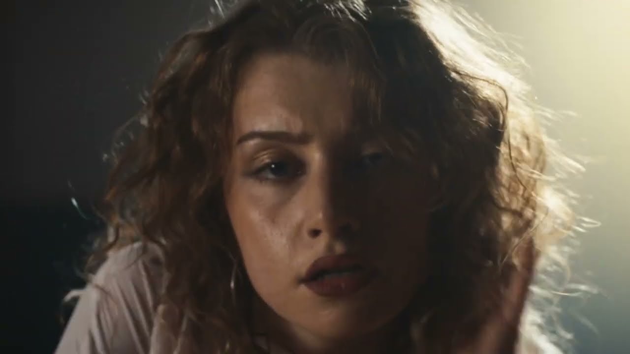Ellur - Disintegrate (Official Music Video)