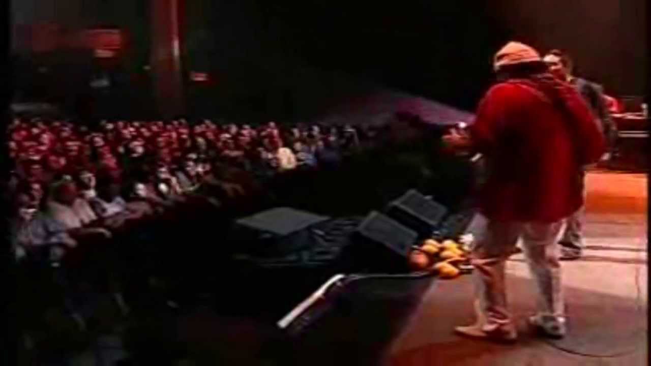 SANTANA - Put Your lights On (Live in New York 2005)