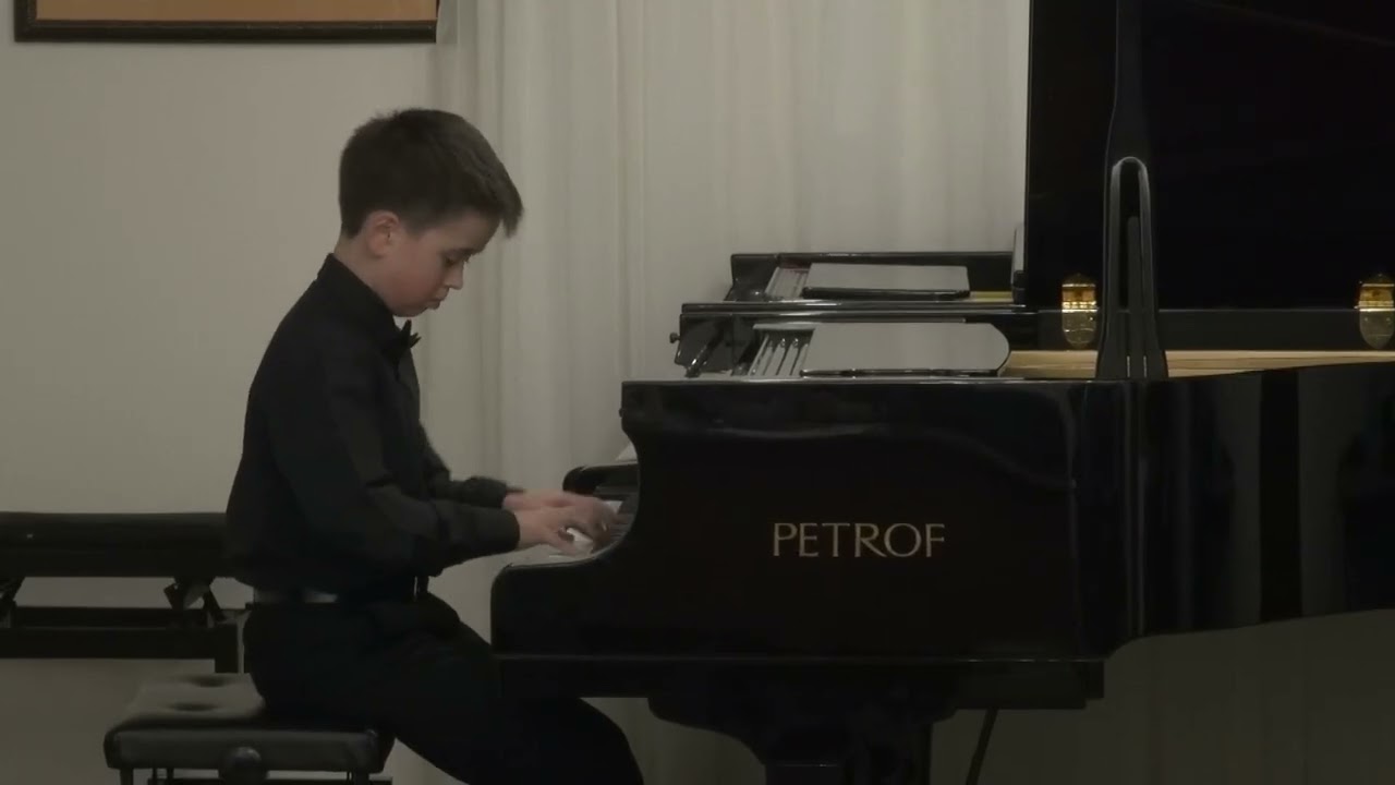 Бах. Прелюдия и фуга до минор | Bach, Prelude and Fuga in C minor, BWV 847 | Александр Зайцев 10 лет