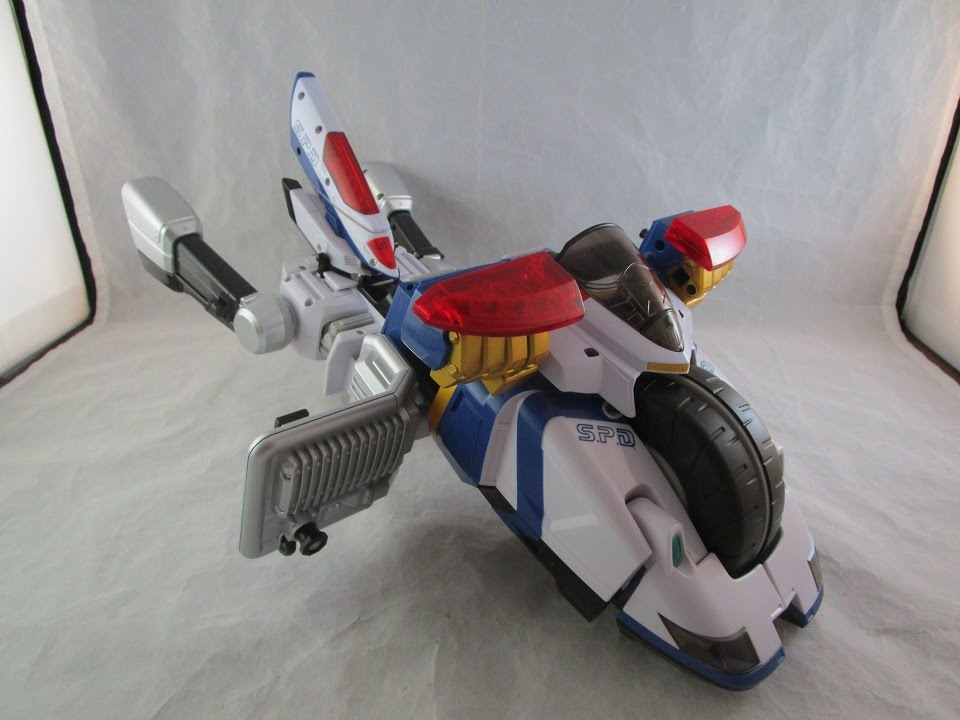 Retro Review: Omegamax Megazord (Power Rangers SPD)
