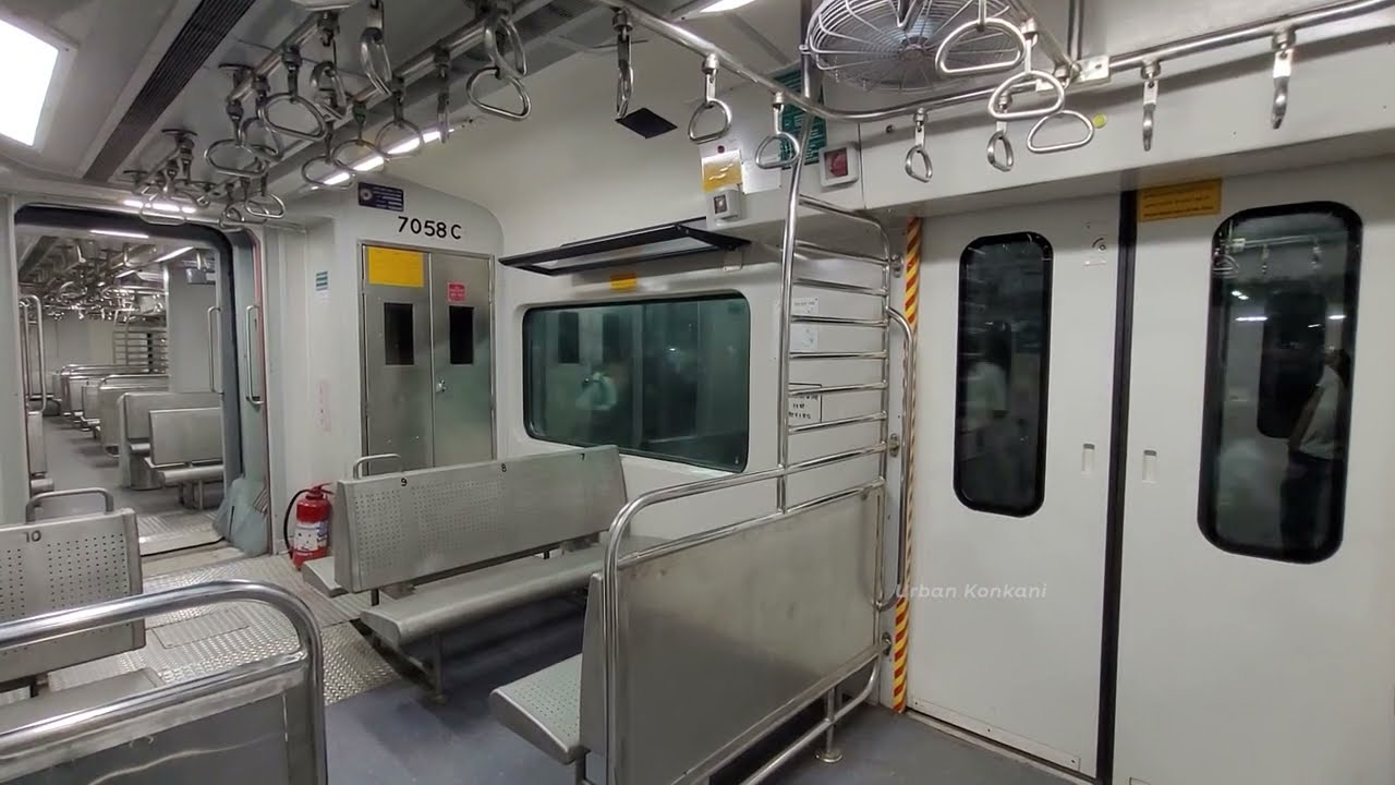 AC Local #Dombivali to #Kurla - Night travel - #Mumbaiaclocal #डोंबिवली #कुर्ला #एसीलोकल