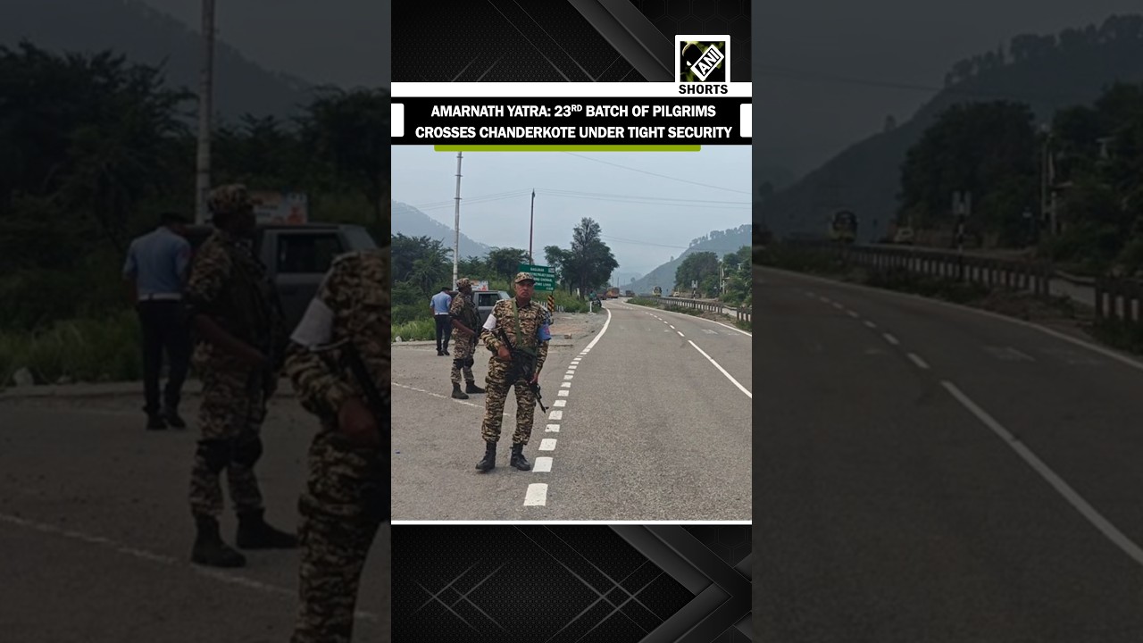 Shri Amarnath Yatra: 23rd batch of pilgrims crosses Chanderkote in Ramban under tight security
