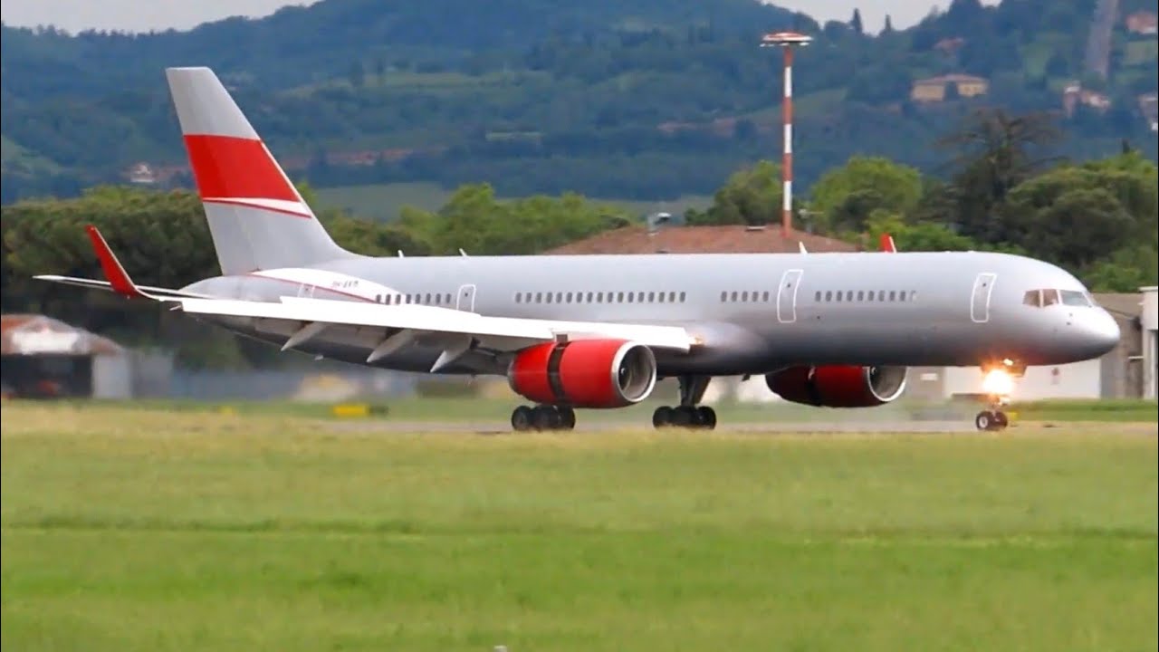 Bruce Springsteen in Italy!! Jet Magic Private Boeing 757 Landing at Bologna G. Marconi LIPE Airport
