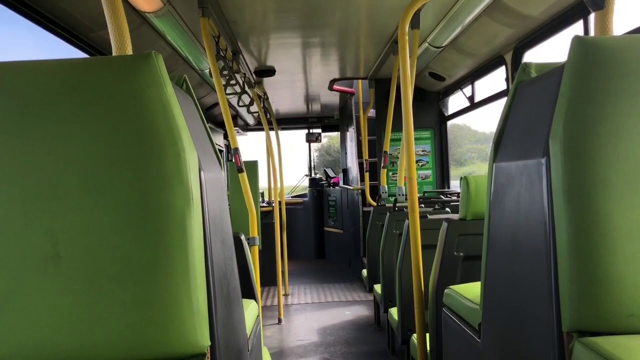 Seaford & District Dennis Trident/East Lancs Lolyne 819 SFZ404