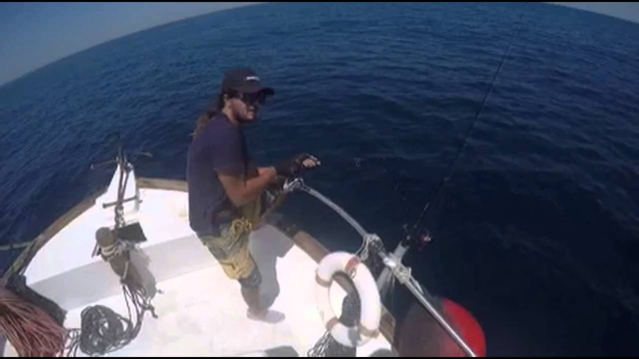 IDAN YOSOV FIGHTING WITH A BIG TUNNY ON LITE JIGGING GAME