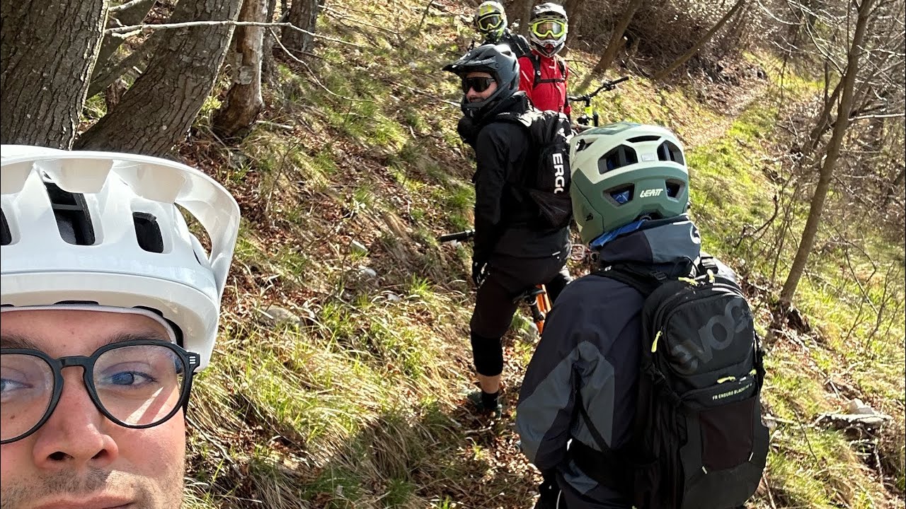 BOSCO DI DARDAGO - BUDOIA (PN) | GIRETTO TRANQUILLO CON GLI AMICI