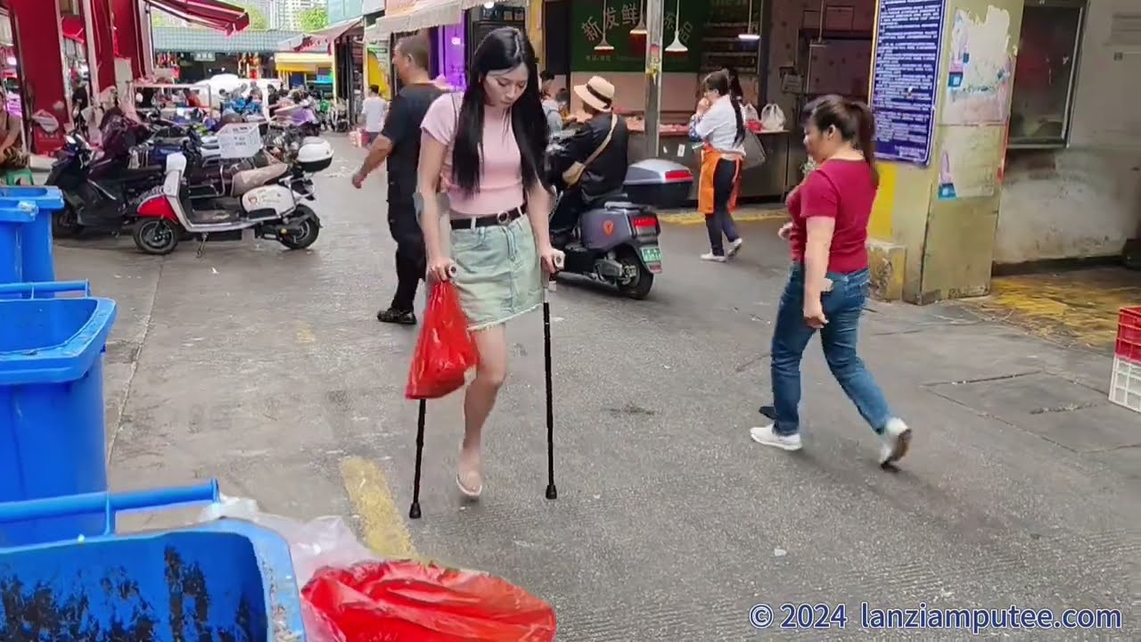Alisa: Sak Amputee Girl buys ingredients at the market