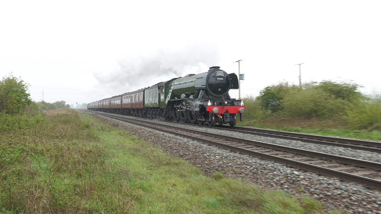 Flying Scotsman leaving Yatton Station with 'The Royal Duchy' tour Bristol to Par.