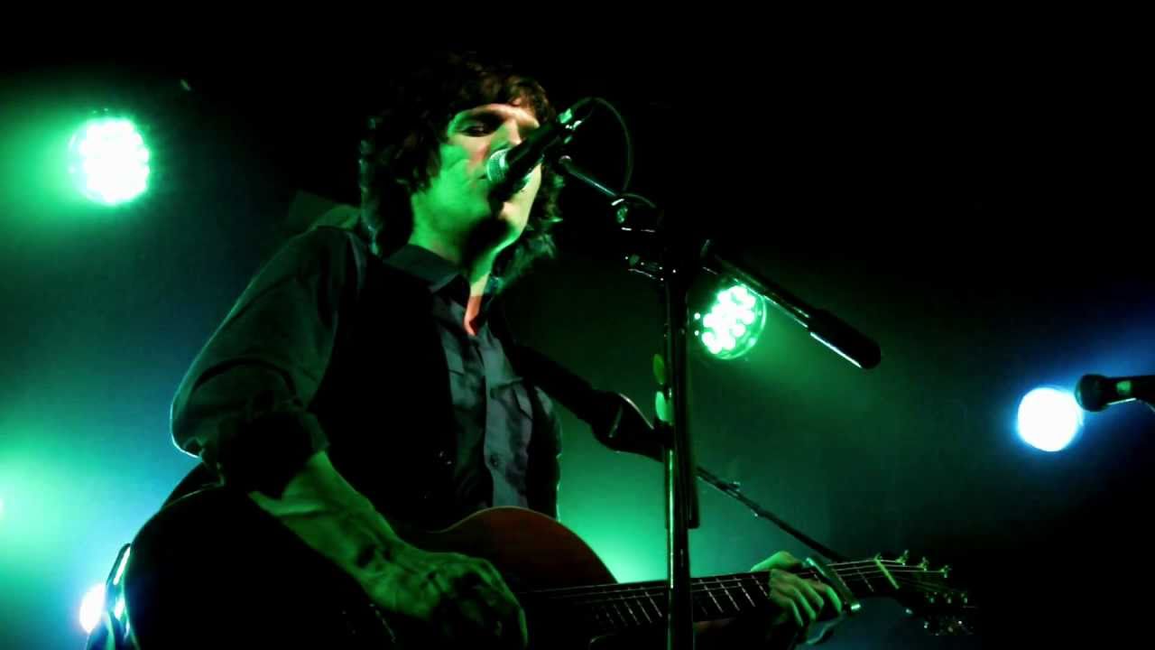 Yann Destal: Close to you (live)