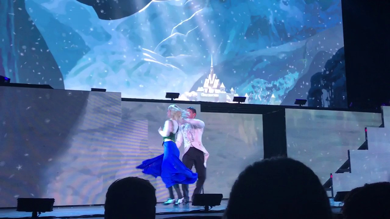 Heather Morris & Alan Bersten's Frozen themed Jazz number in Huntsville on DWTS Tour