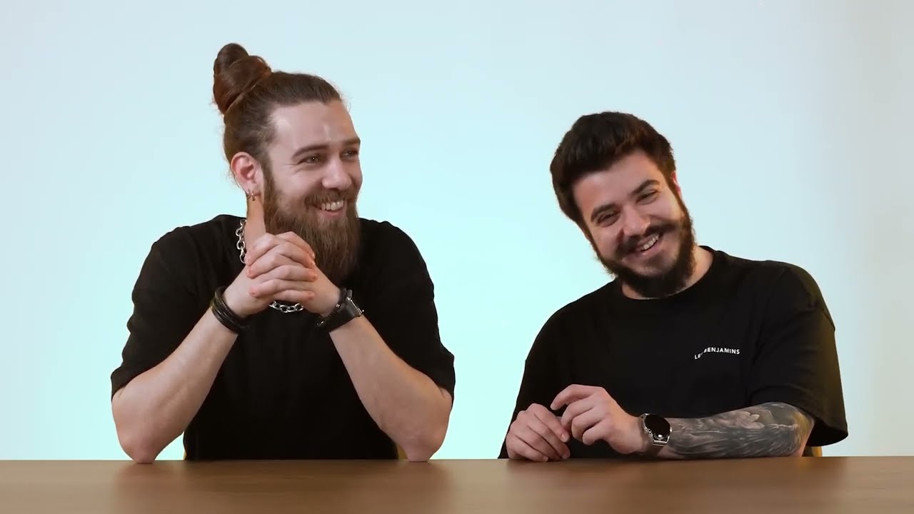 ALPER RENDE'NİN EKİBİNDEN KEREM KISAKOL G&Ouml;Z İ&Ccedil;İ LENS TEDAVİSİYLE 17 YIL SONRA G&Ouml;ZL&Uuml;ĞE VEDA ETTİ .