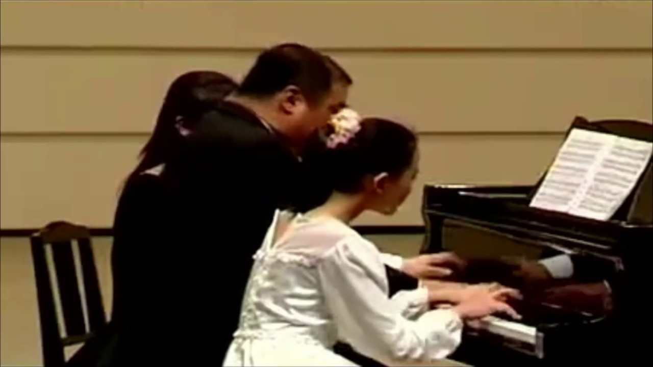 Yuja Wang 13 yo - Brahms Hungarian dances (4 hands)