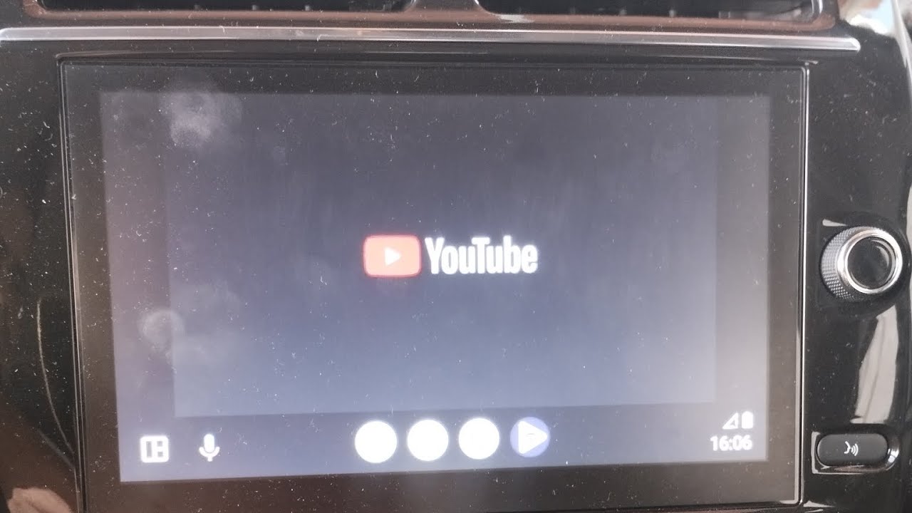 YouTube no Renault Kwid Fermata Auto