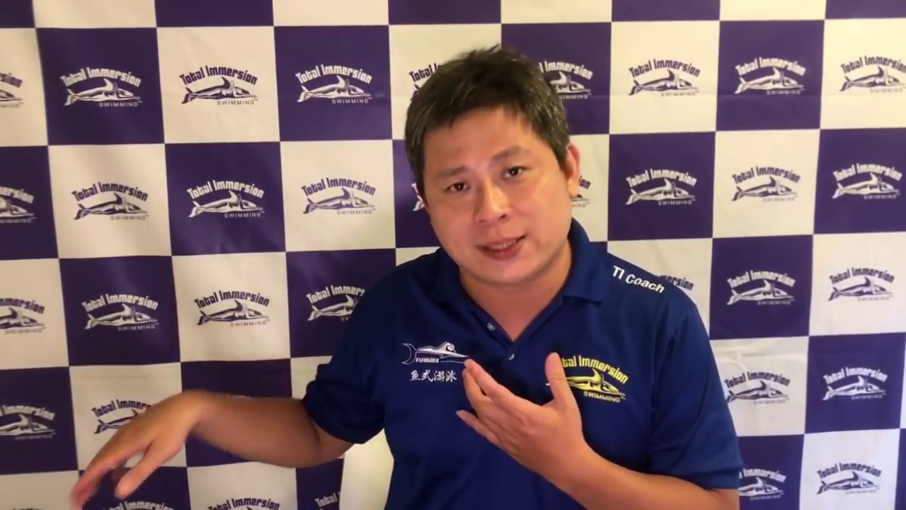 （13）自由式基礎 側身打水換手示範 打好游泳基礎吧！
