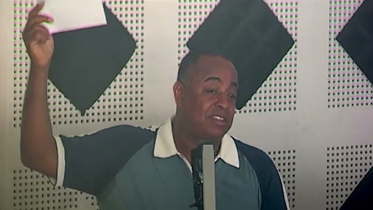 الناصيري شرشم ا ايت منا لا هو لاغيرو خلص على الوداد شي حاجة ويلا بغا يولي رئيس يجي أولاً ينخرط