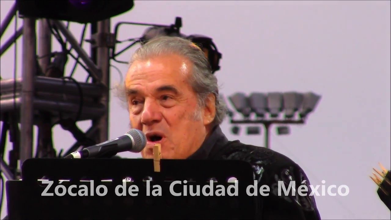 Mariana Oscar Chávez Zócalo de la Ciudad de México