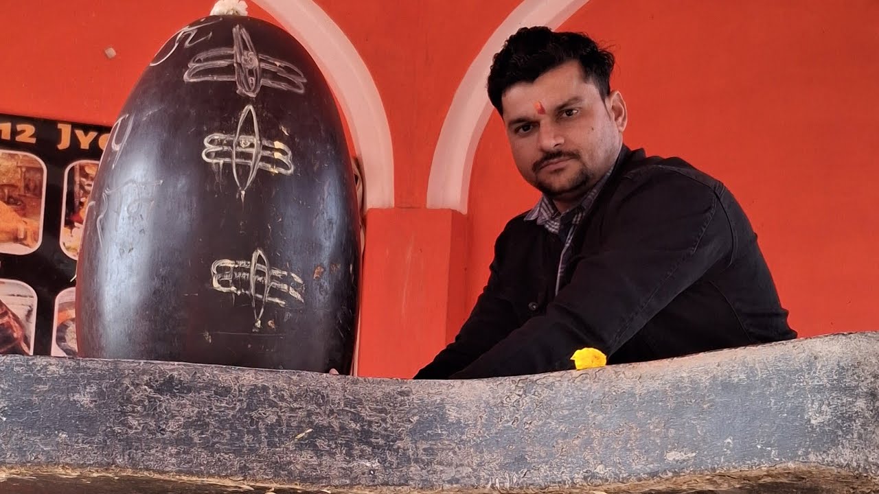 Akshat funny vlogs(Anand) is live har har Mahadev 🙏🙏
