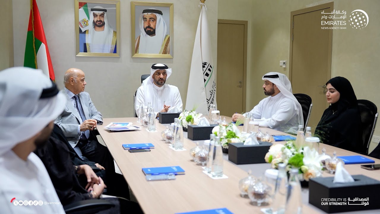 سلطان بن أحمد القاسمي يطلع على مستجدات مشروعات أكاديمية الشارقة لعلوم وتكنولوجيا الفضاء والفلك