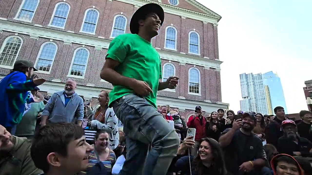 Snap Boogie, Boston