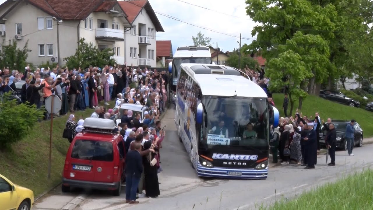 Tešanjska hronika 960: Sedamdeset dvoje tešanjskih hadžija krenulo u Meku
