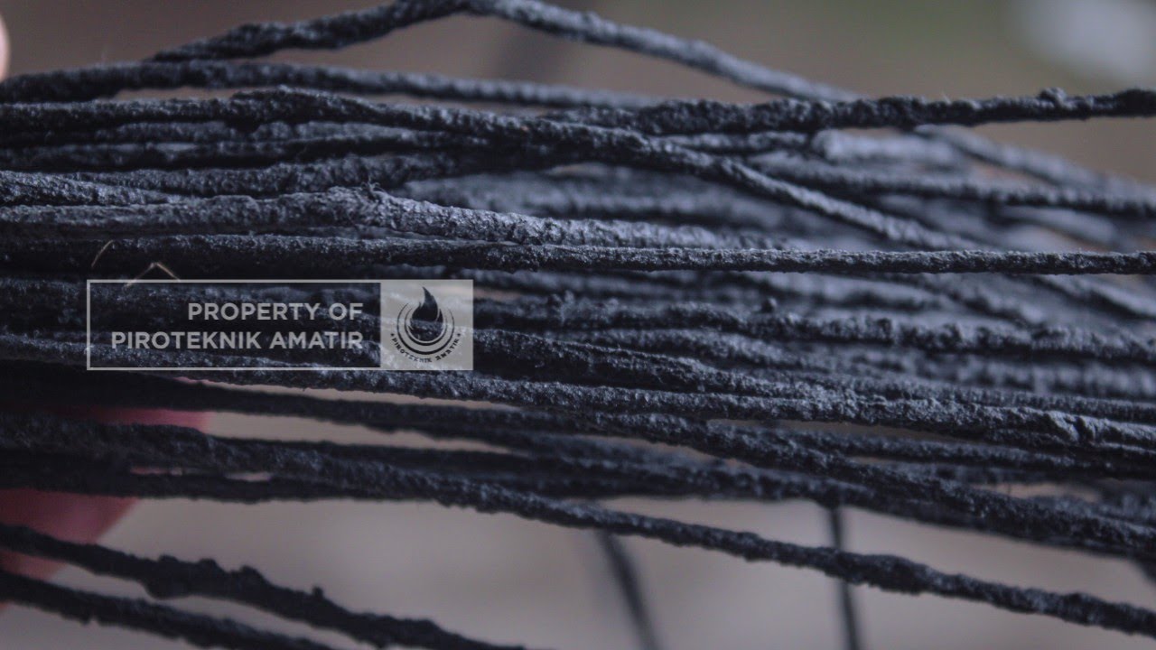 Demonstrasi Pembuatan Sumbu Hitam (Black Match) Dari Benang Katun