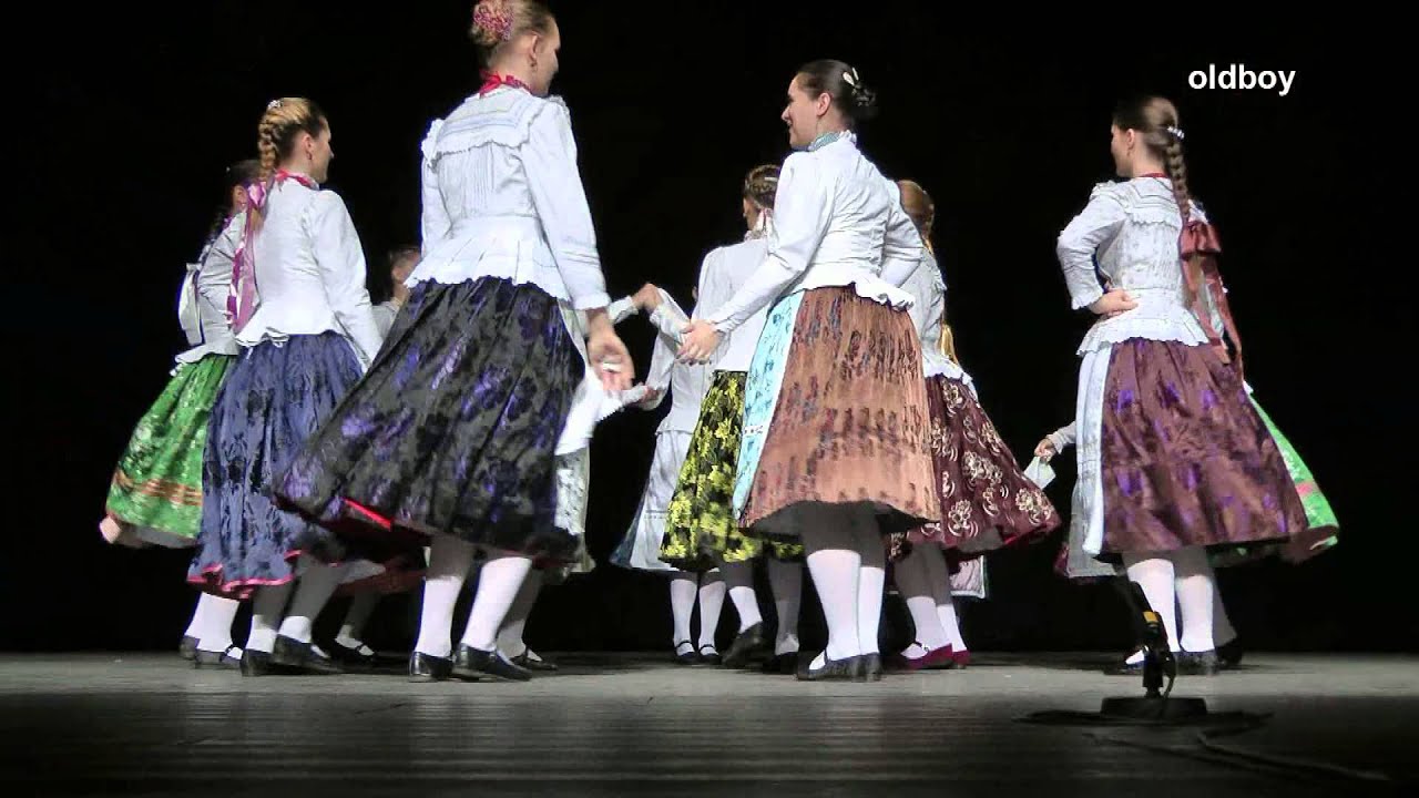 Kertész Táncegylet - Dávodi lányok