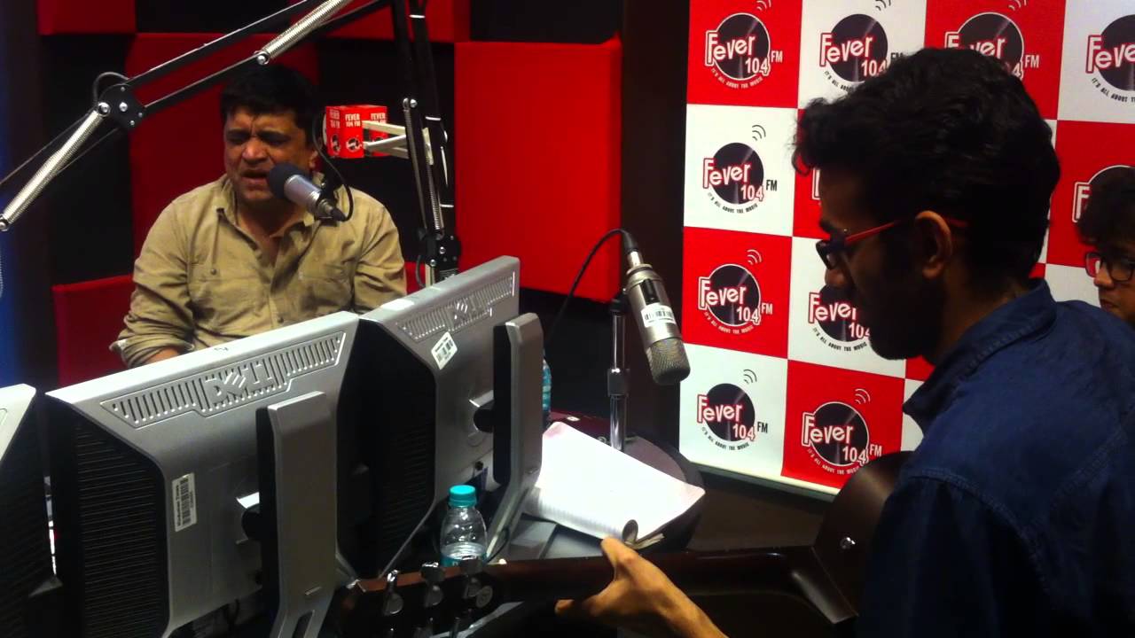 Ala Barfi unplugged with Swanand Kirkire