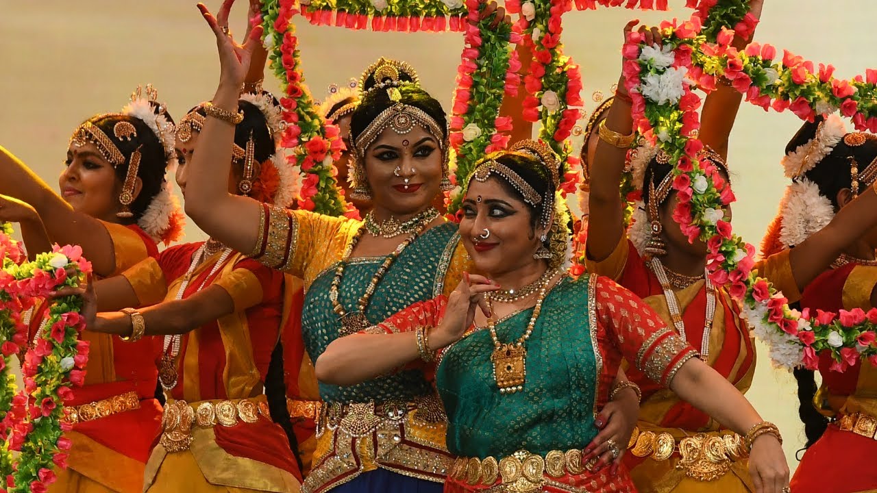 Amma Mazhavillu l Shivakaram and Omkara Dance...! l Mazhavil Manorama