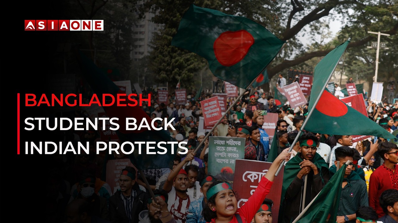 Bangladeshi Students Hold Torchlight Rally in Dhaka | Asia One News