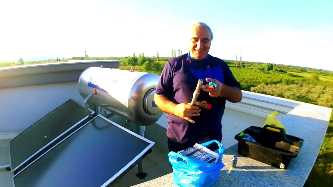 Ηλιακοί Θερμοσίφωνες και Boiler - Σουβλάκι Γιαννούδη σε ηλιακό Plumber in greek