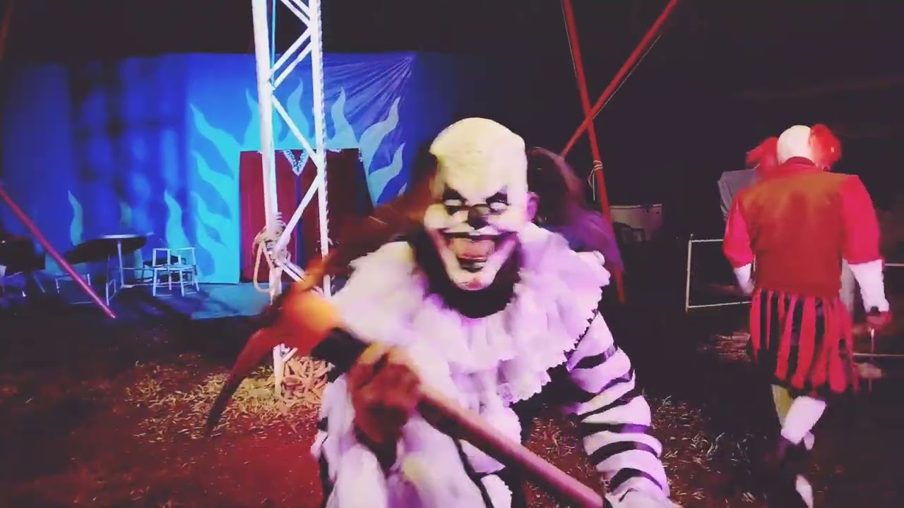 Payasos del Terror del Xtremo Circus Espectacular #payasos #halloween #terror