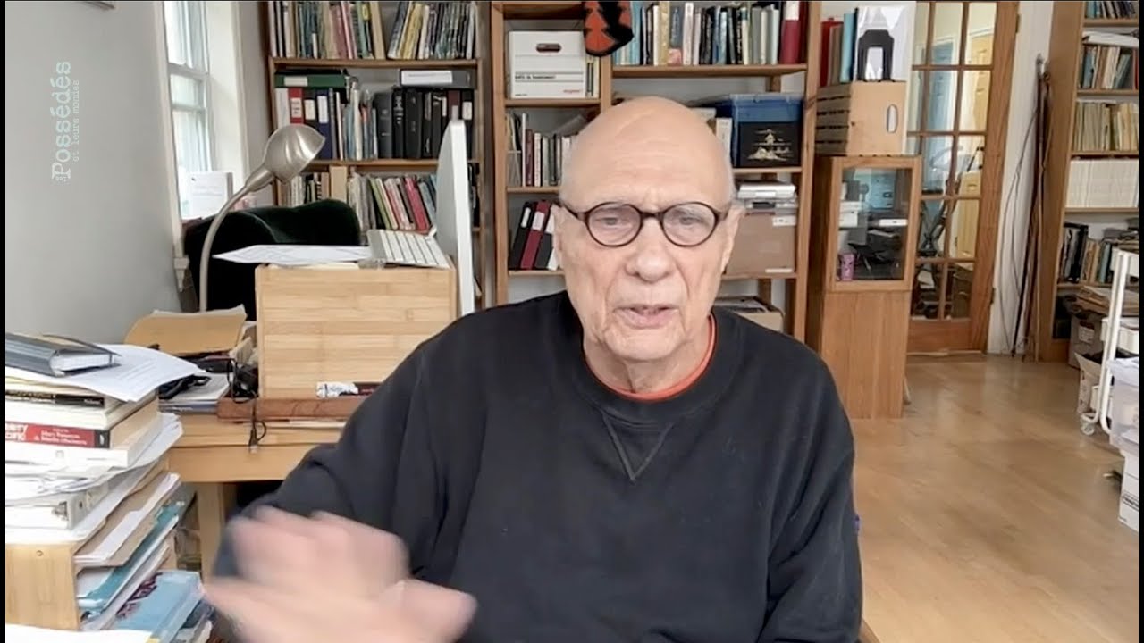 Дэн Йоргенсен. Фильм 2. Дома-телефоны, свиньи, крыланы и привидения в Папуа-Новой Гвинее